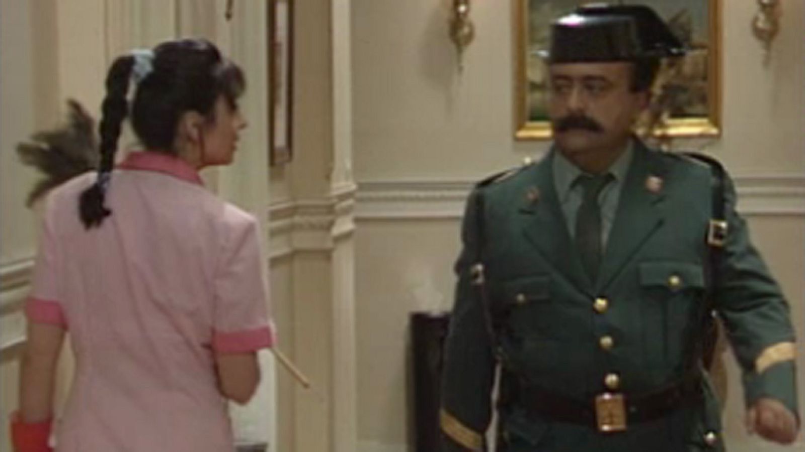 Habitación 503 - Baile de disfraces - Habitación 503 | Ver