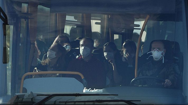 Telediario 1 - Siguen las repatriaciones por el coronavirus