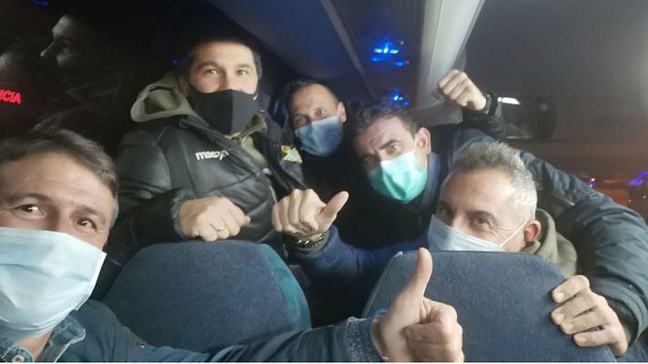 Especial Coronavirus - Los españoles evacuados de Wuhan: "Después de más de 30 horas por fin hemos vuelto a casa"