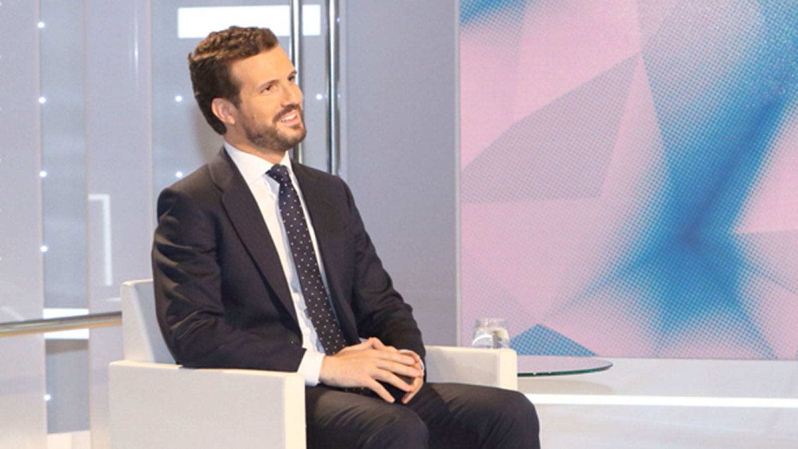 Casado: "No podemos ser rehenes de los independentistas"