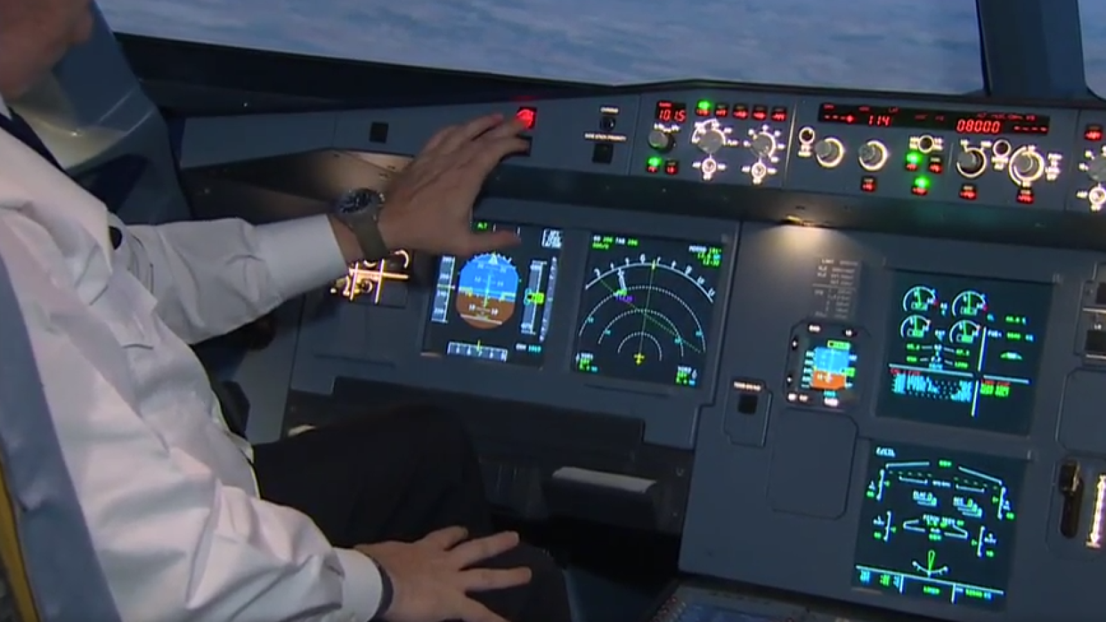 Los aterrizajes de emergencia como el de Air Canada son muy habituales y cuentan con protocolos específicos - RTVE.es | Ver