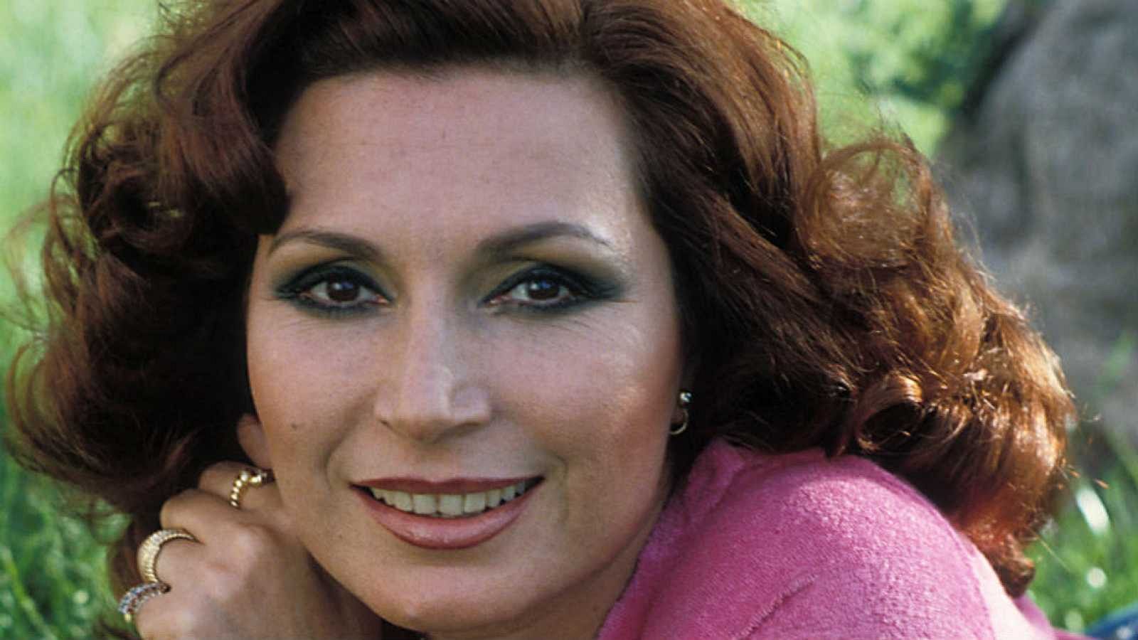 Recordarmos los mejores momentos televisivos de Rocío Jurado con Julia Varela