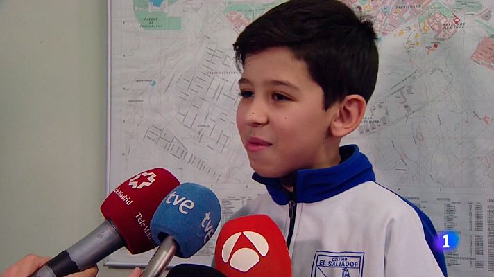 Telediario 1 - El niño que llamó al 112 para socorrer a su madre: "Te sientes satisfecho de ayudar"
