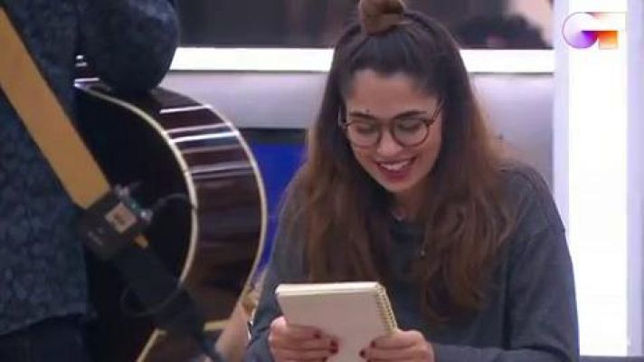 OT 2020 - Anajú y Nia leen letras que han escrito; les falta la melodí