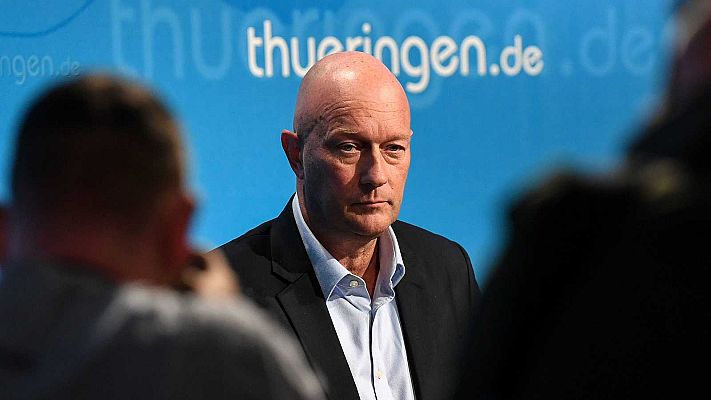 Telediario 1 - Dimite el primer ministro de Turingia tras el escándalo por llegar al poder gracias a la ultraderecha