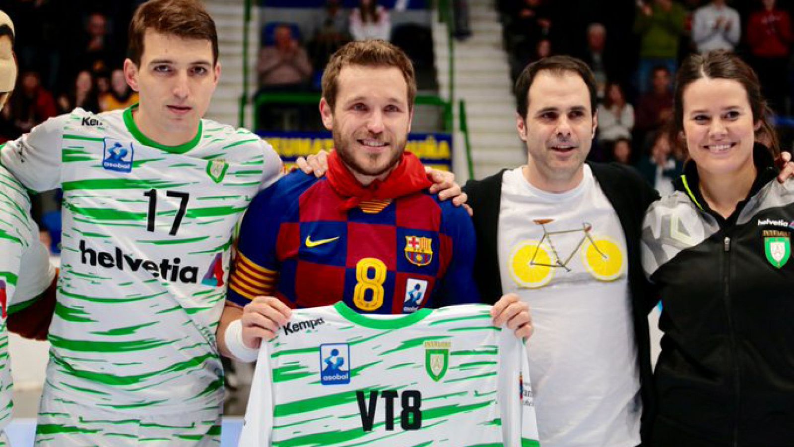 Homenaje a Víctor Tomás en el pabellón de Anaitasuna - RTVE.es | Ver