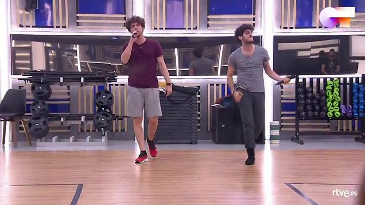 OT 2020 - Jesús y Rafa cantan "Princesas" 2o pase de micros