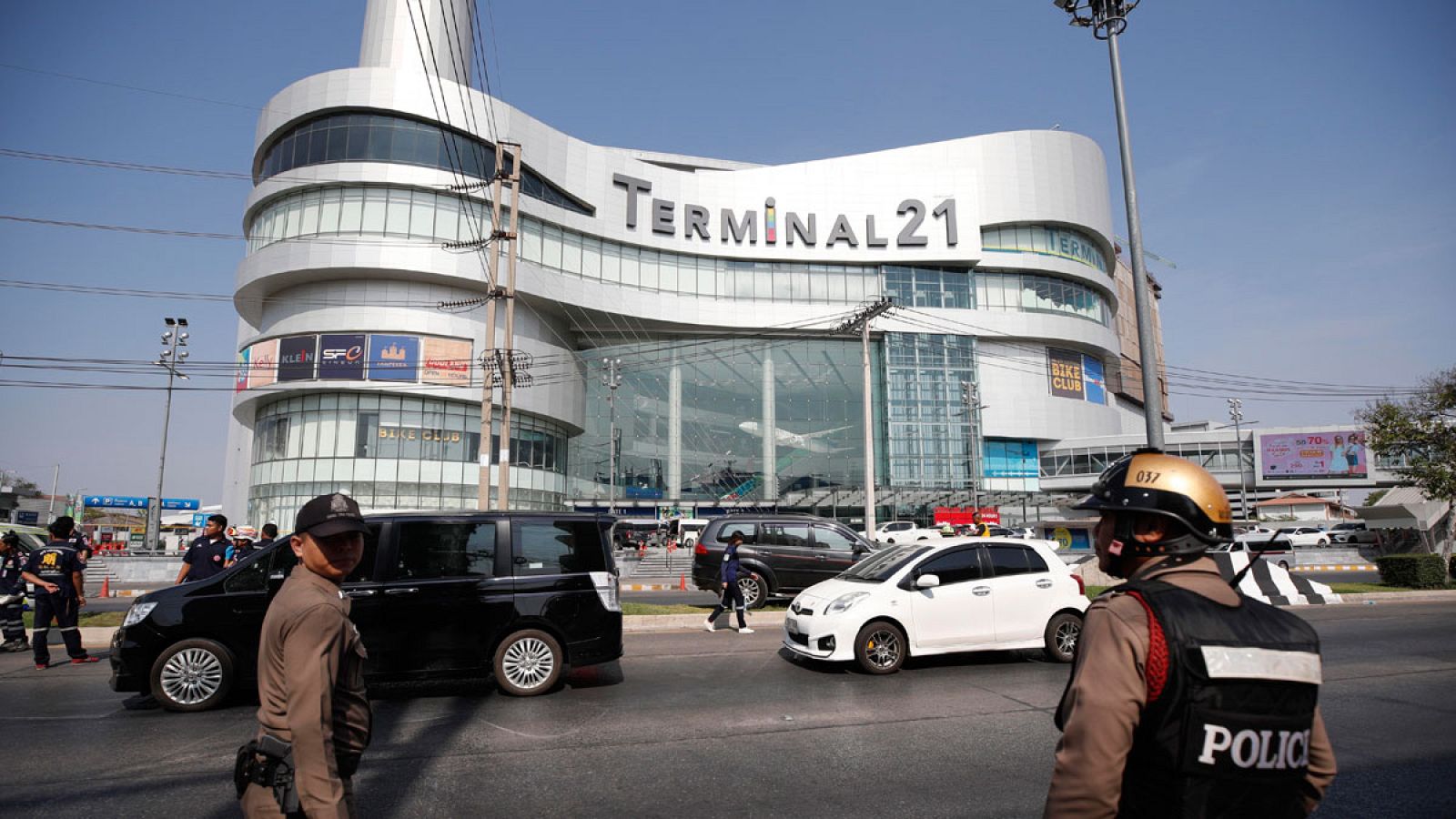 Un soldado es abatido en Tailandia tras matar a 29 personas y atrincherarse en un centro comercial