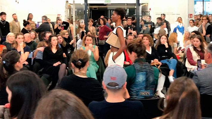 Informativo 24h - Una pasarela de moda sostenible para revertir una de las industrias más contaminantes