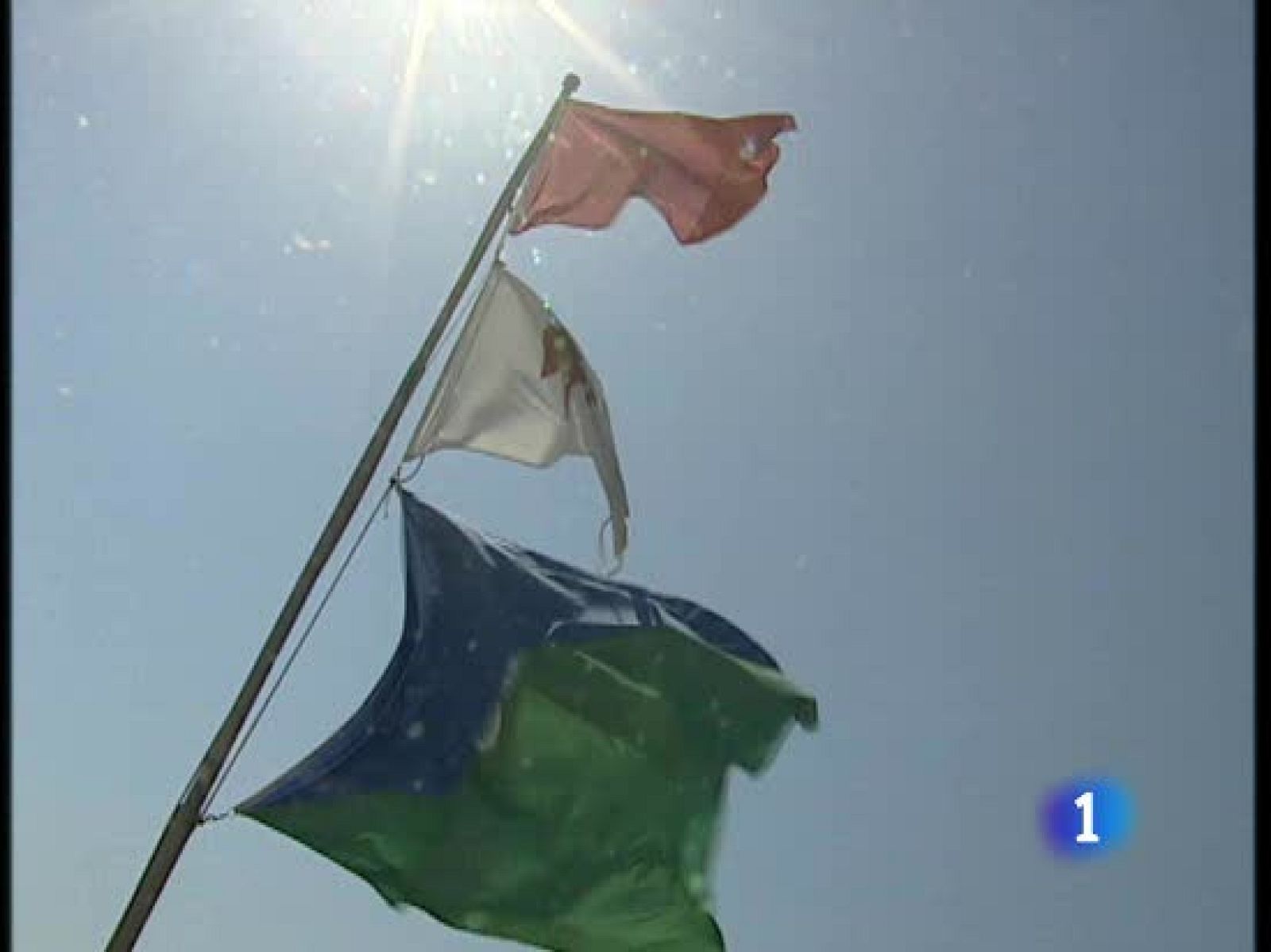 Alerta en la costa del Vendrell, en Tarragona, donde se cierran tres playas | Ver