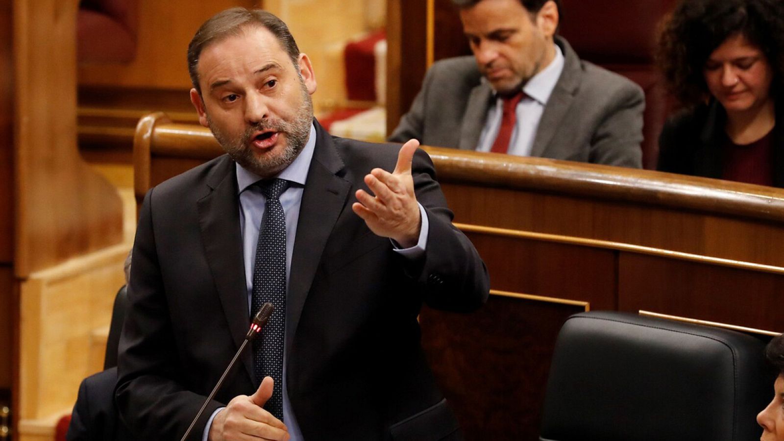 El PP acusa a Ábalos de "mentiroso" y pide su dimisión en el Congreso por el incidente con Delcy Rodríguez