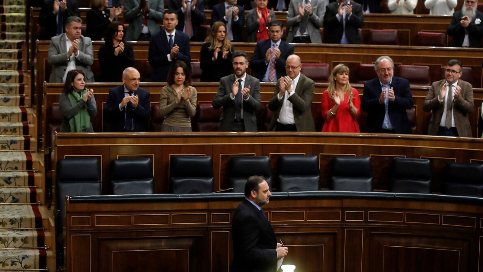 El encuentro de Ábalos con Delcy Rodríguez centra la primera sesión de control al Gobierno