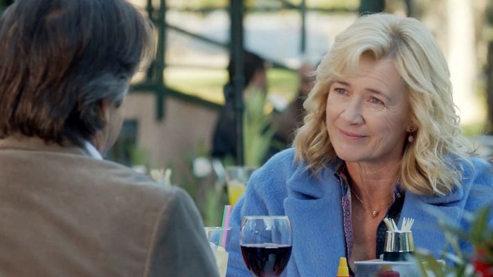 Cuéntame cómo pasó - Merche y Max comen juntos