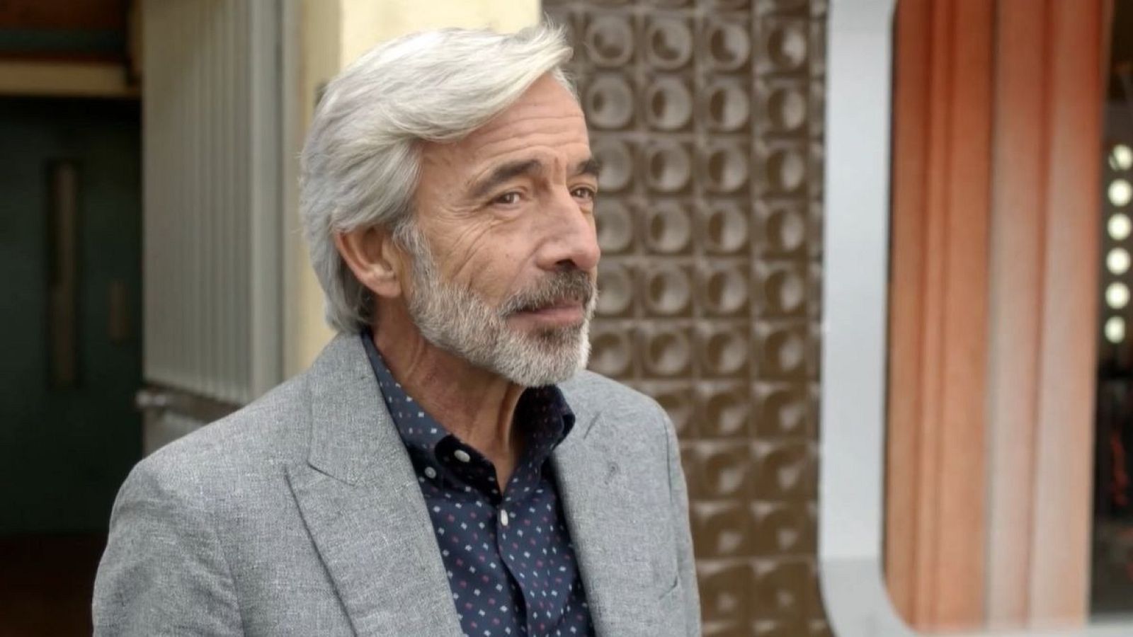 Cuéntame cómo pasó - Merche y Antonio figen llevarse bien - RTVE.es - Cuéntame cómo pasó | Ver