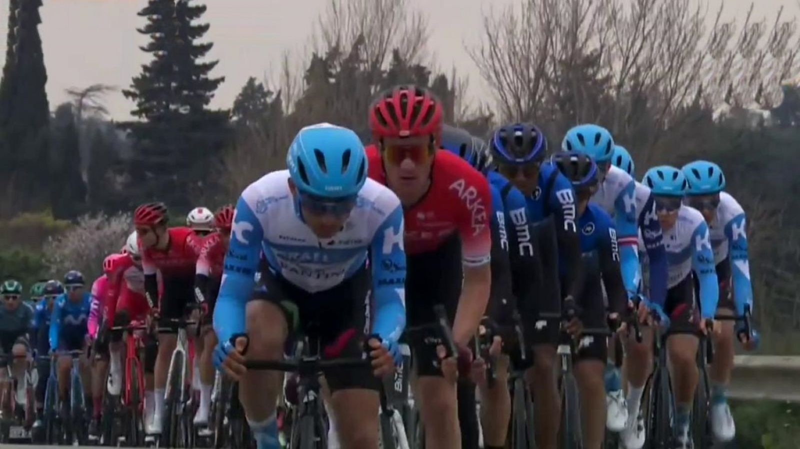 Ciclismo - Tour de la Provenza. 1ª etapa: Chateaurenard - Saintes Maries de la Mer - ver ahora