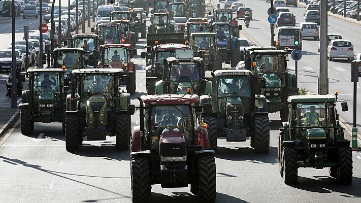 Informativo 24h - Tractoradas por el futuro del campo