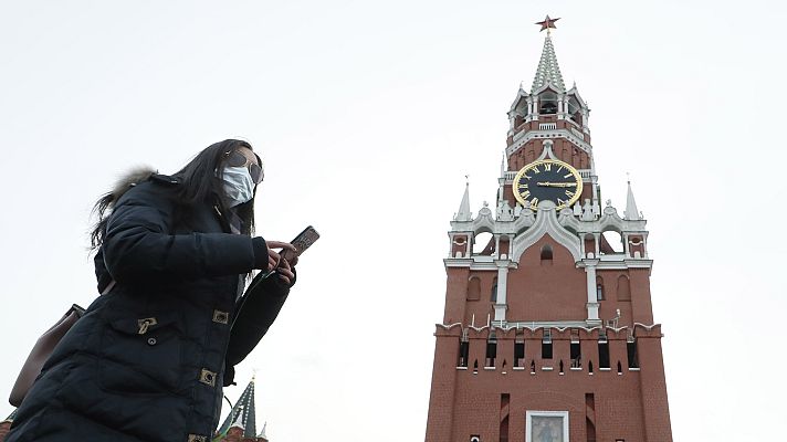 Telediario 1 - Huyen tres ciudadanos rusos evacuados por el coronavirus