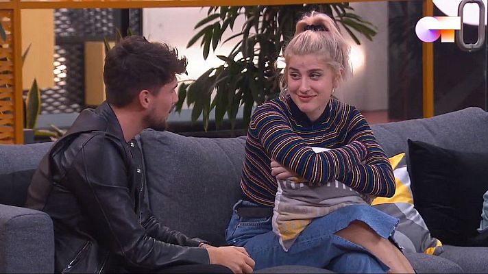 OT 2020 - Carlos Right ha visitado la Academia, para alegría de Samant