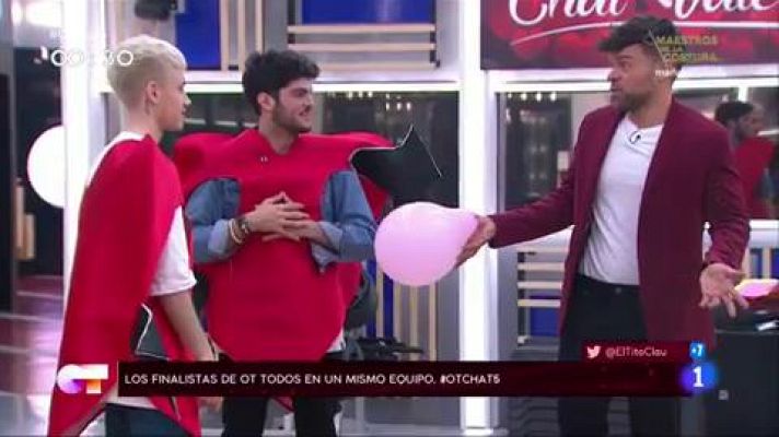 El chat de OT - Los concursantes juegan a petar globos en El Chat 5 de OT