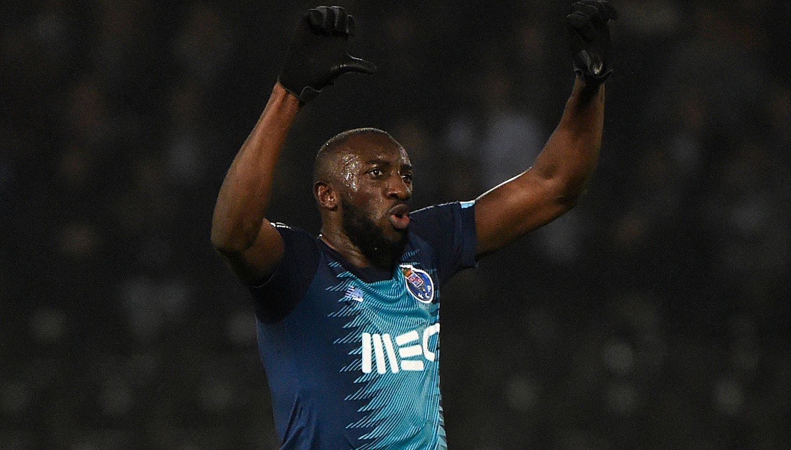 Portugal reflexiona tras los insultos racistas al jugador del Oporto Marega