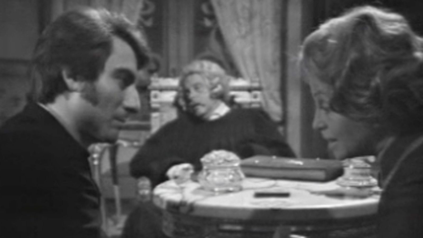 Bearn o la sala de las muñecas - Capítulo 18 - Bearn o la sala de las muñecas | Ver