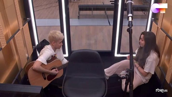 OT 2020 - Hugo y Eva y el misterio de "ella"