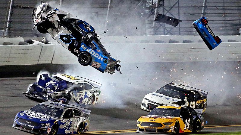Grave accidente de Ryan Newman en las 500 Millas de Daytona - RTVE.es | Ver