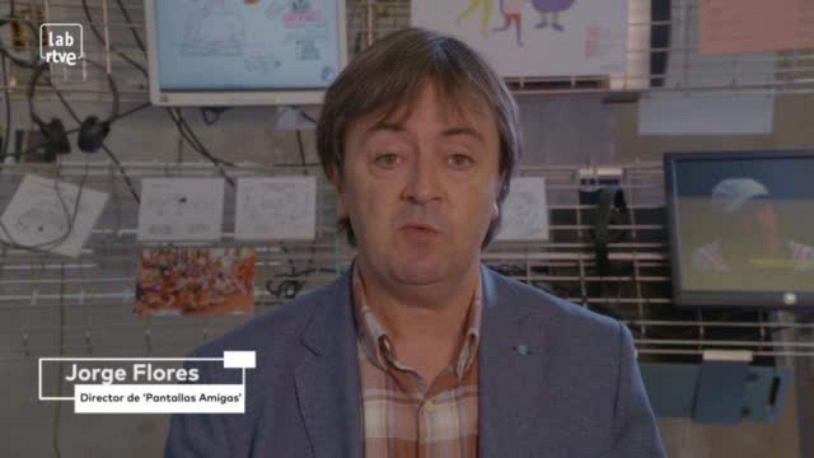 Compartir contenido sexual de alguien sin su consentimiento es delito