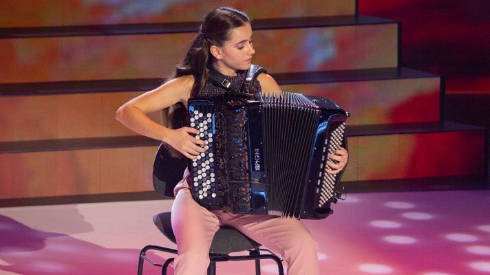 Prodigios - Marta enamora a Andrés Salado con su acordeón