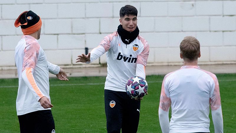 El Valencia, con 400 fieles para animar en Milán - RTVE.es | Ver