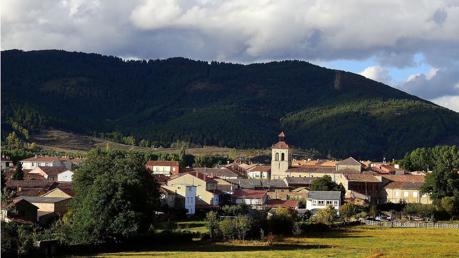 Boñar, el pueblo leonés que apuesta por el 'Lexit'
