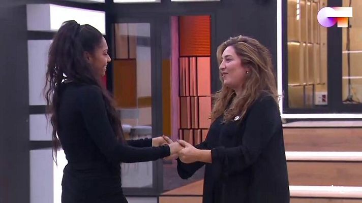 OT 2020 - Estrella Morente y Nia ensayan "Volver" en la Academia