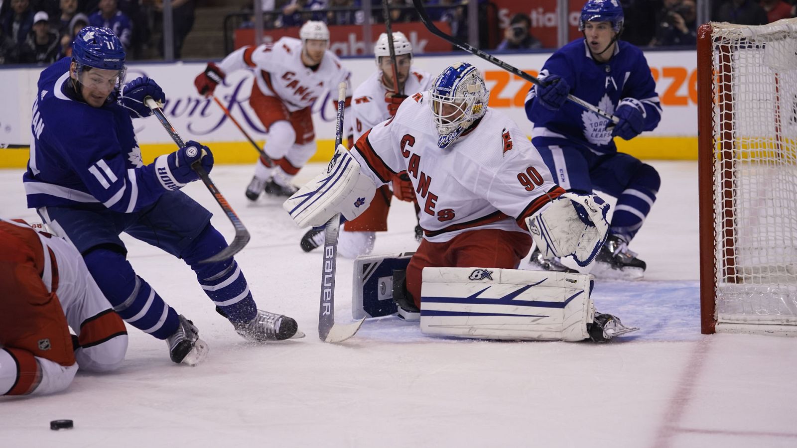 De pulir el hielo de la pista a héroe del partido