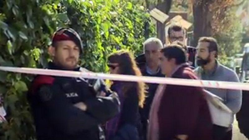 El jurado inspecciona los escenarios relacionados con el asesinato de la Guardia Urbana