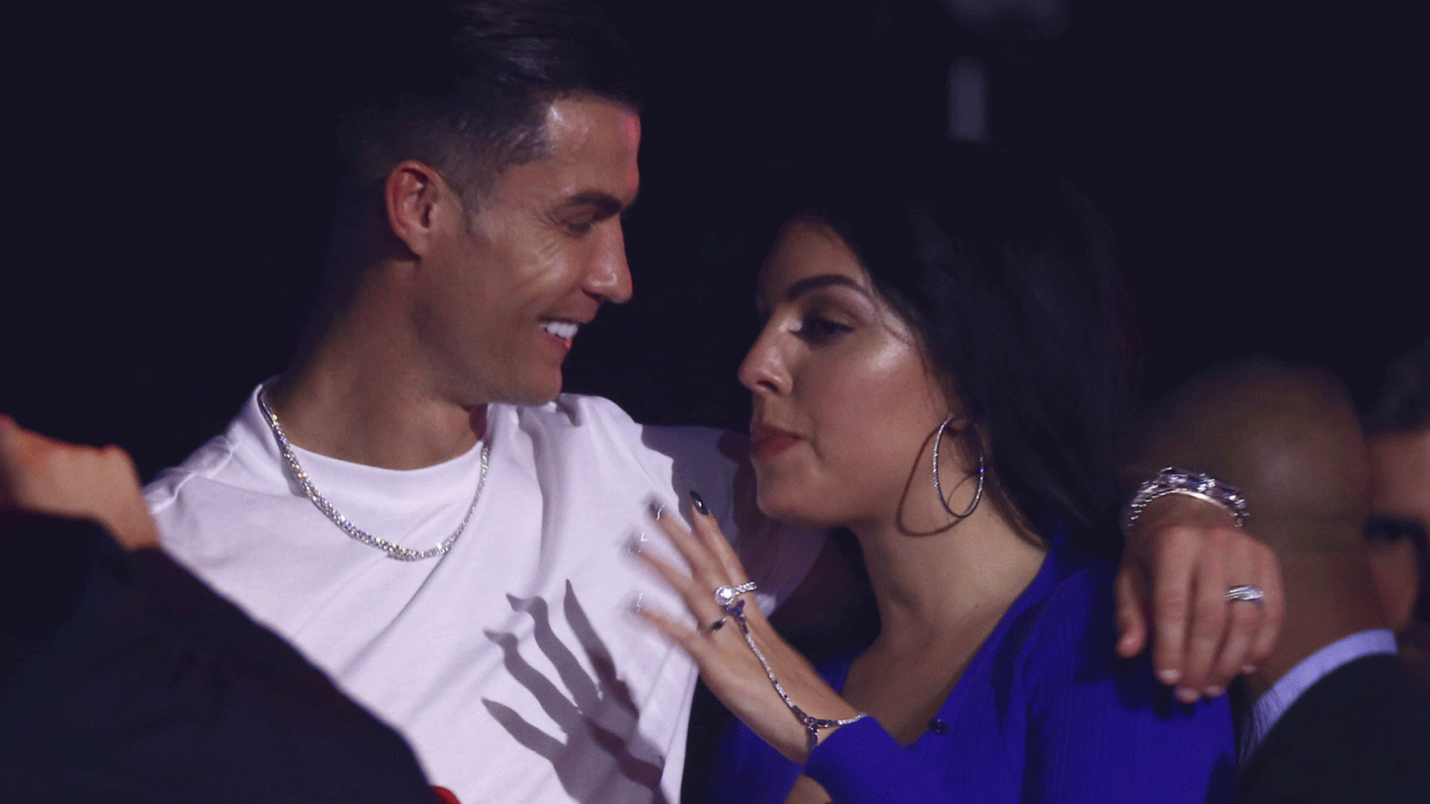 Cristiano Ronaldo y Giorgina Rodríguez juegan al bádminton | Ver