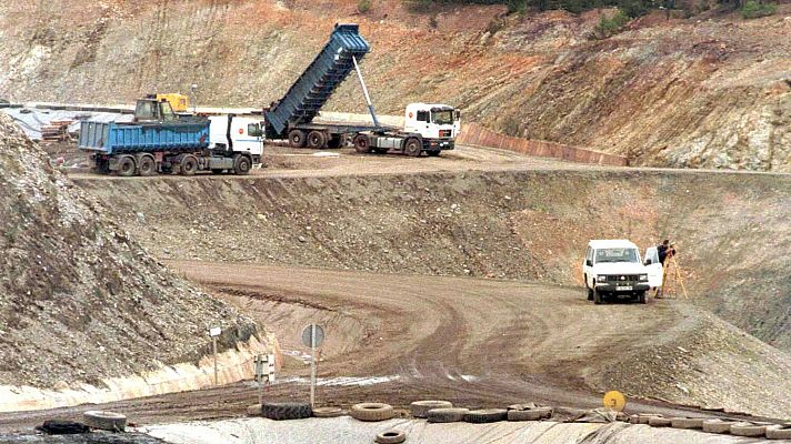 Telediario 1 - El pueblo de Nerva, enfrentado por su vertedero