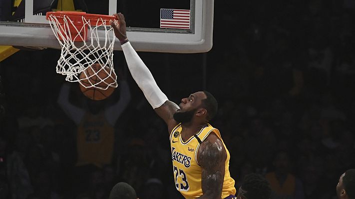 TDP Club - LeBron James logra su máximo registro anotador esta temporada con 40 puntos