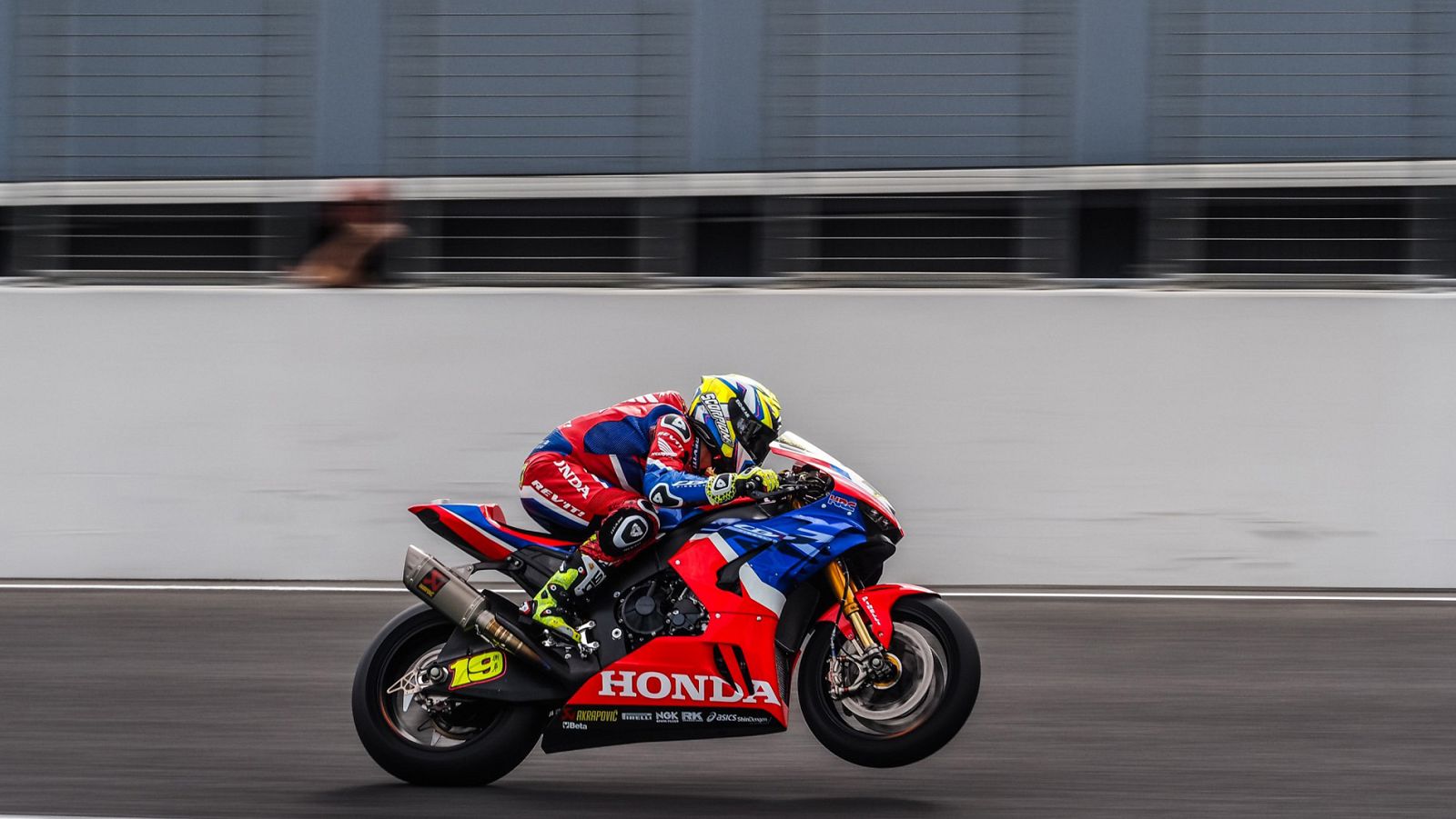 WorldSBK 2020: Álvaro Bautista nos enseña los rincones de Phillip Island - Motociclismo | Ver