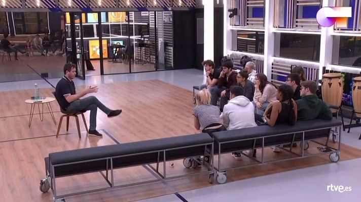 OT 2020 - El mánager de OT 2020 reunido con los chicos esta tarde