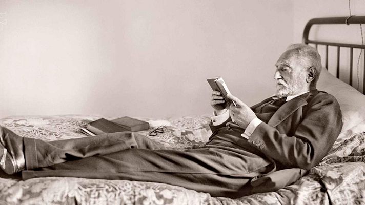 Telediario 1 - Un documental mostrará documentos inéditos sobre Unamuno y el incidente del Paraninfo