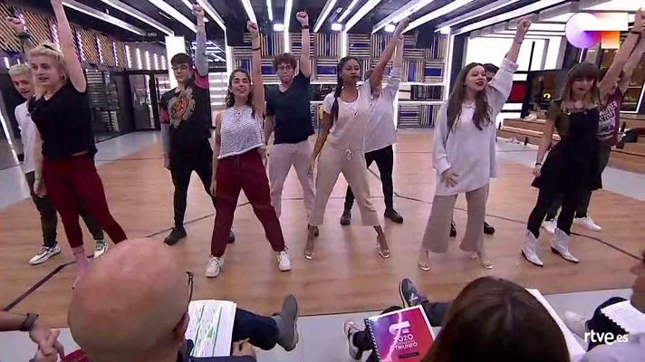 OT 2020 - OT 2020 canta "Waka Waka" 2o pase de micros