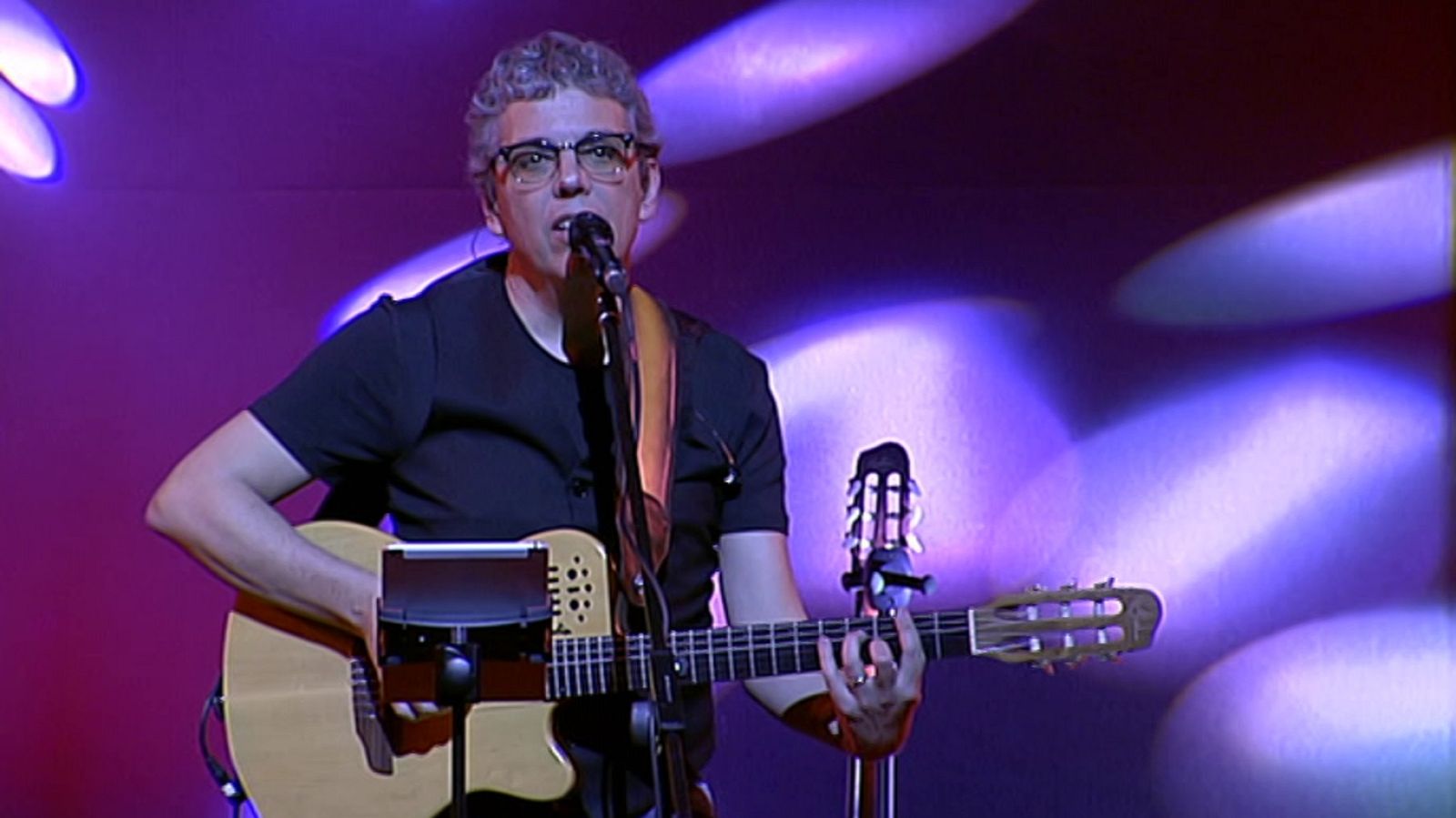 Las noches del Monumental - Crossover to the Future / Pedro Guerra "Golosinas" - ver ahora