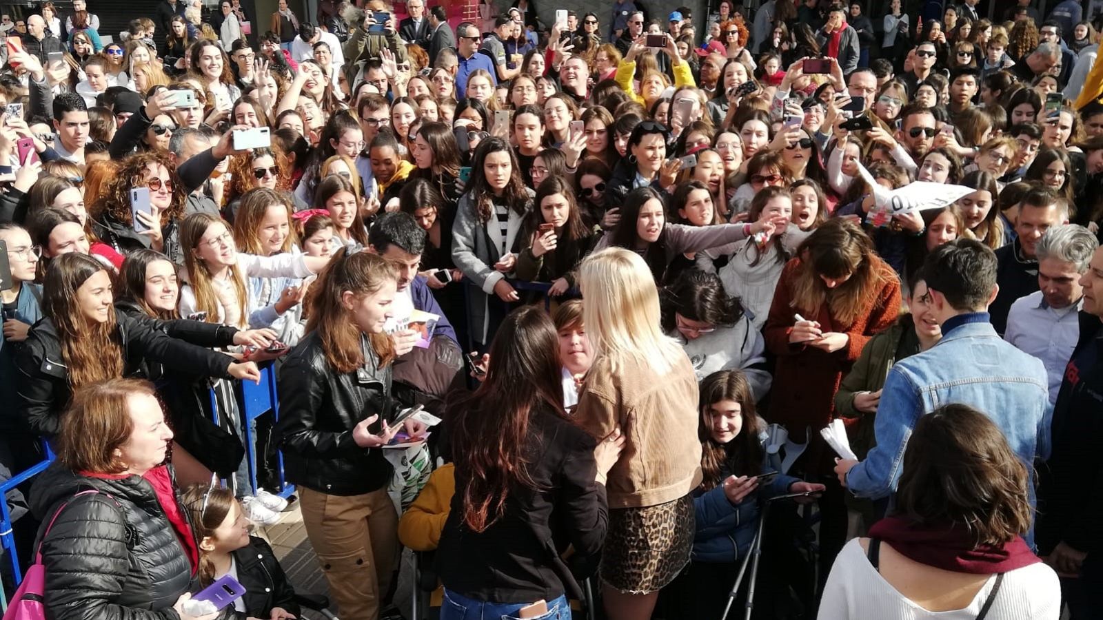 Locura en las firmas de Valencia de Operación Triunfo 2020