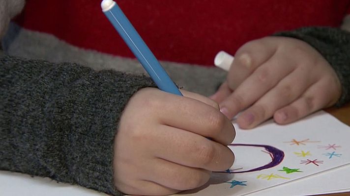 Telediario 1 - En España casi tres millones de personas tienen enfermedades raras