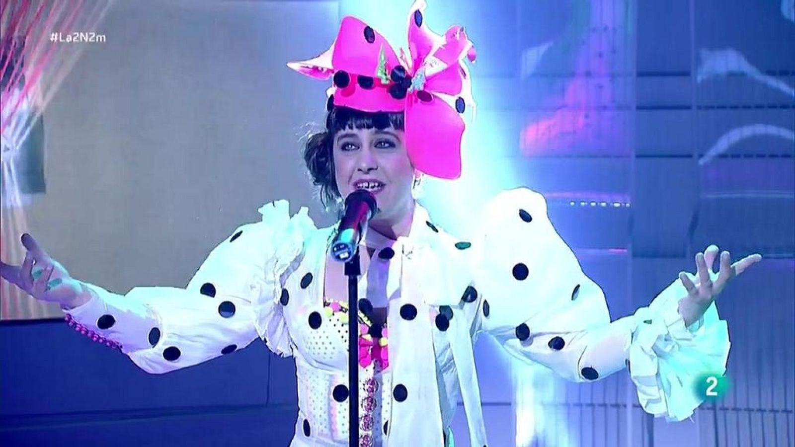 Maui interpreta "Juan" en La 2 Noticias