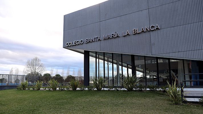 Telediario 1 - Un profesor de un colegio concertado de Madrid, positivo de coronavirus