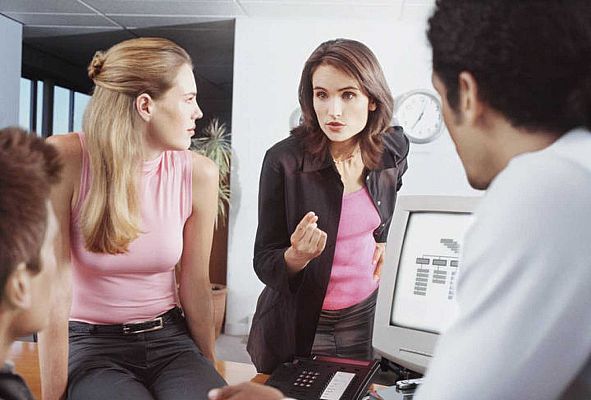 Telediario 1 - Las mujeres impulsan el trabajo por cuenta propia: hay 120.000 autónomas más que hace diez años