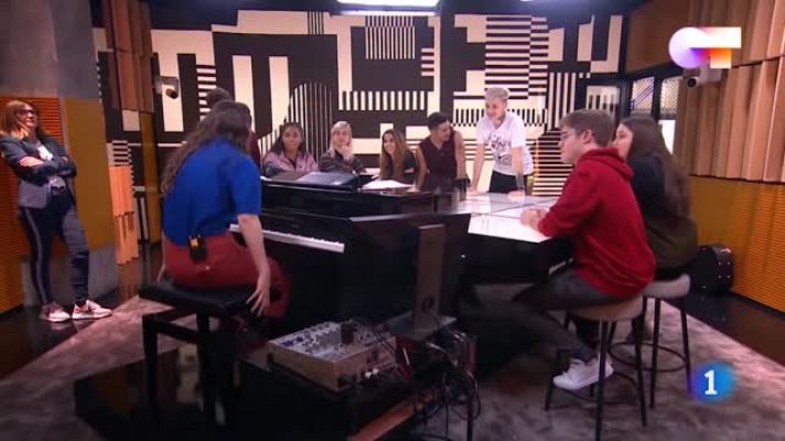 OT 2020 - Amaia canta tres canciones en su visita a la Academia de OT