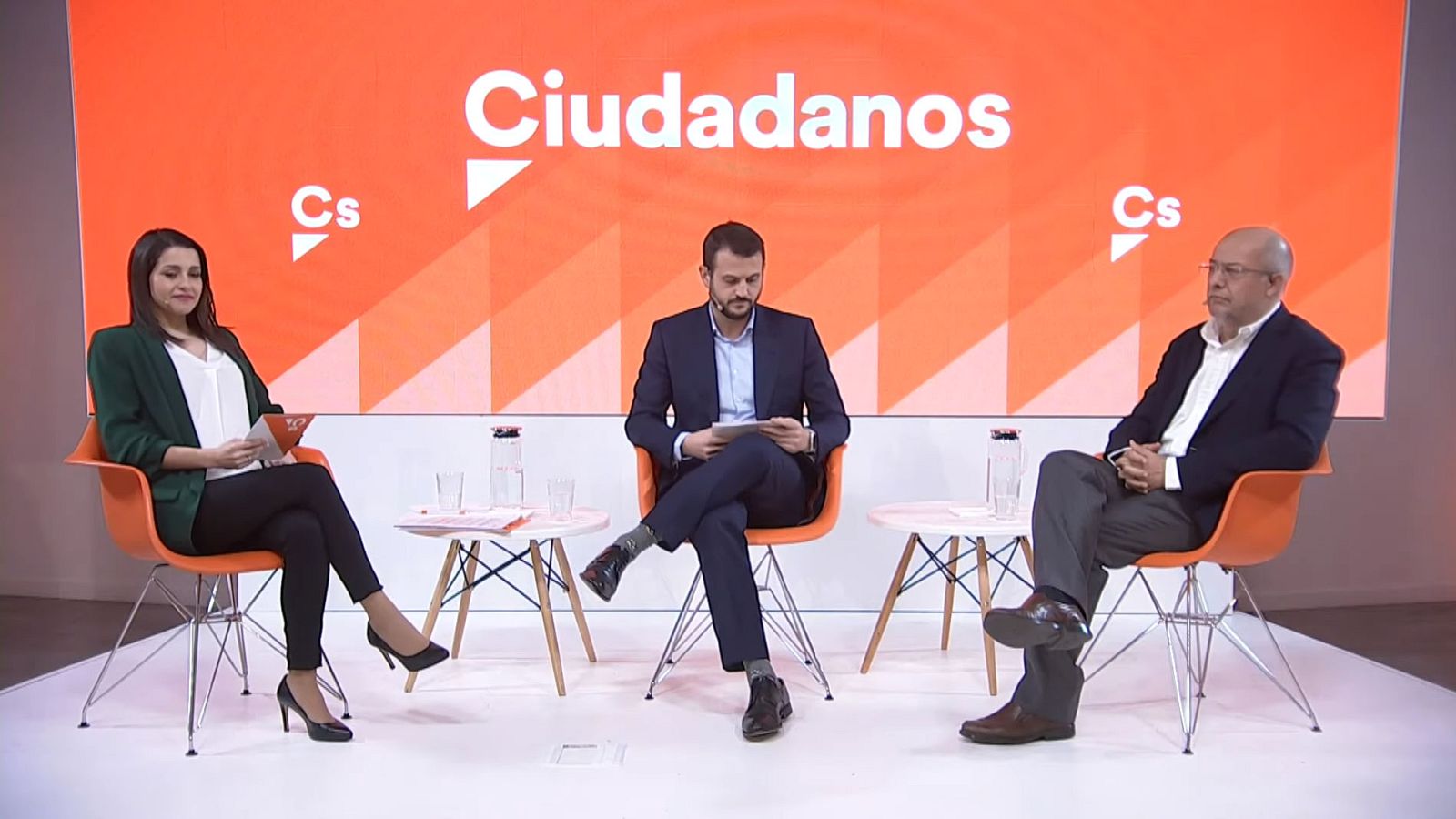 Igea y Arrimadas protagonizan un debate tranquilo pero con pullas en la sede de Ciudadanos