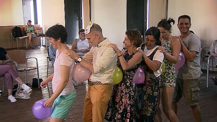 Universo UNED - Reír, sentir y cantar. Todo es empezar *